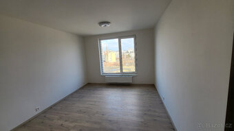 Pronájem bytu 2+kk s lodžií a garážovým stáním v Rezidenci N - 7