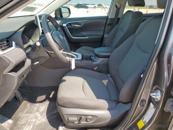 Toyota RAV4 XLE 2023 - 7