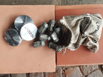 DEZENT 7,5J x 17 ET 48 5x108 4ks - 7