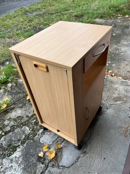 Elektrická polohovací zdravotní postel - 7