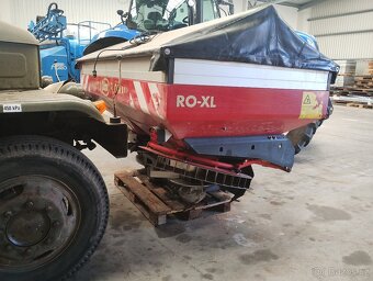 Rozmetadlo hnojiv VICON RO-XL - 7