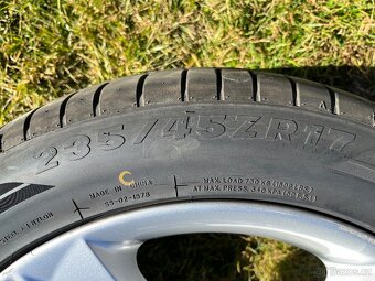 Alu kola Audi R17 7.5J ET28 pneu 235/45 - 7