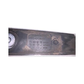 Chromové hagusy 1T0860021B 1T0860022B VW Touran 1T3 2011 - 7