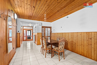 Prodej rodinného domu, 280 m², Koleč - 7