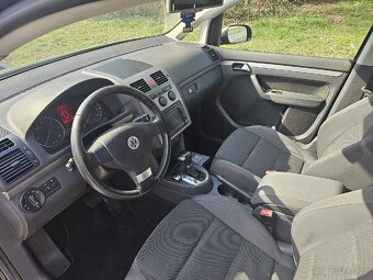 Prodám Volkswagen Touran 2.0TDI 103 kW DSG - 7