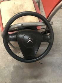 Prodám náhradni díly na Citroen C3 1.4 HDI - 7