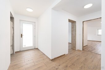 Prodej rodinného domu Střelná - 7
