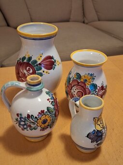 Sada 13 kusů tupeské keramiky - 7