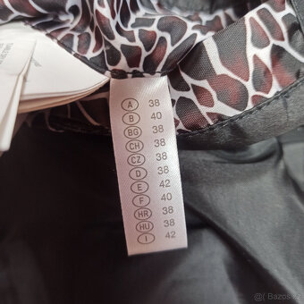 dámská zimní péřová bunda 38 - 40 TOP STAV - 7