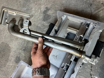 BMW M5/M6 S85B50A olejová vana 7836341 - 7