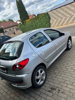 Peugeot 206+ - 7