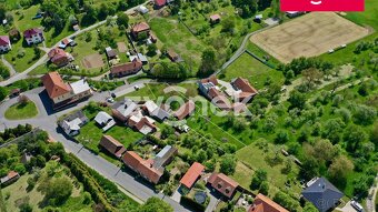 Pozemek Dobrkovice - centrum obce, pěkná a klidná lokalita - 7