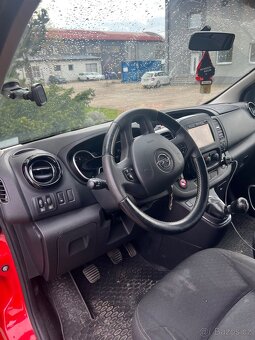 Opel vivaro 9 míst - 7
