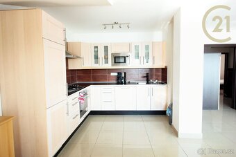 Světlý byt 3+kk s výhledem na lesy – klid a pohodlí v Iva... - 7
