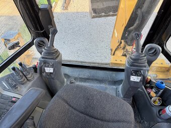 Caterpillar 444 / 2020 traktor bagr - 7
