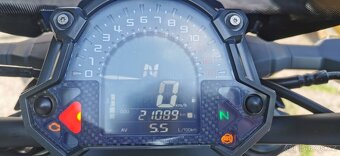 Kawasaki Z900 - 7