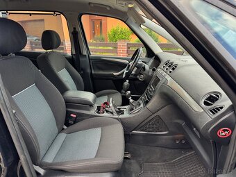 Prodám Ford Galaxy r.v. 2011 facelift 1.6 TDCI 85 KW 165 tis - 7