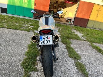 Ducati Monster 696 - 7