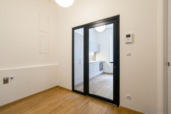 Pronájem bytu 1+kk, Krásova, Praha - Žižkov, 18 200 Kč/měs., - 7