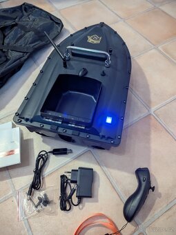 rybářská zakrmovací loďka nová - 7