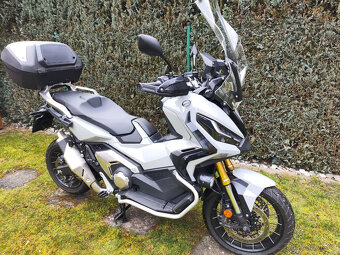Honda X-ADV, 05/2023, 3,7t km - 7