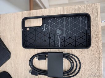 Samsung S22+ 256gb/8gb - 7