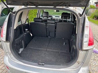 Mazda 5 - 7