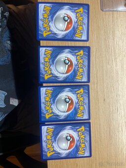 Pokémon karty - 7