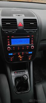 WV golf 5 1.6 benzín bez koroze ,nová stk - 7