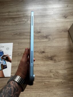 Apple iPad Air M1 5 gen.- v záruce - stav nového - 7