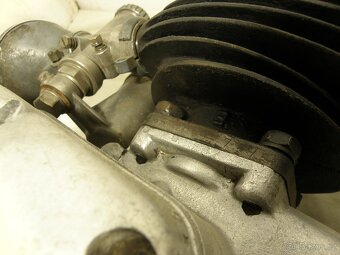 čz 175 předválečná motor - 7