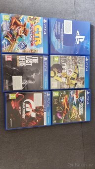 PS4 PRO 1TB + 2x ovladač + hry - krásný stav - 7