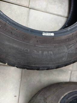 Zimní Nokian WR D4 195/65 R15 - 7