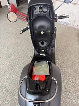 Vespa 300 GTS super - 7