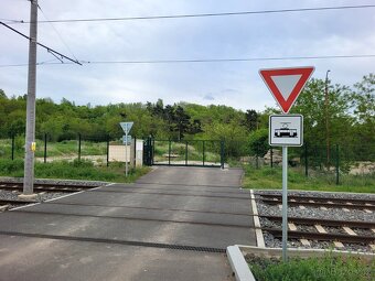 Pronájem pozemku v Praze 12 Modřany na sport/rekreaci - 7