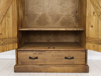 RUSTIKÁLNÍ ŠATNÍ SKŘÍŇ - 7