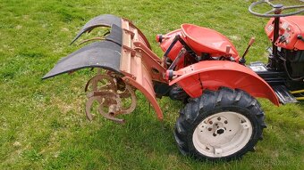 Malotraktor Kubota B6000E - 7