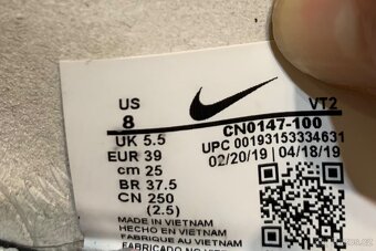 Nádherné Botasky zn. Nike vel 38-39 - 7