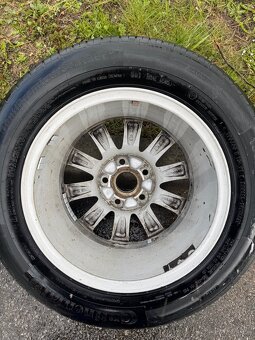 ALU kola originální VW + pneumatiky - 7