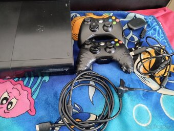 Xbox360 ovladačem a hrana plně fukni 250 giga pamet - 7