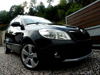 ŠKODA ROOMSTER 1,2 TSi 77 KW TOP STAV - 7