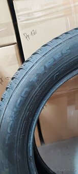 235/55/19 Nokian Snowproof, DOT 4223, vz 7.6mm - 7