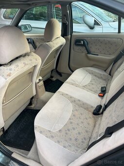 Nissan Primera P11 2.0 benzín (2001) (automat) - 7