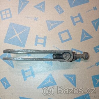 JAWA 350 634 638 640 pravý napínák řetězu - 7