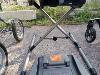 Vajíčko se základnou Inglesina - 7