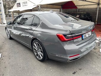 Prodám BMW 730d xDrive Long M paket 2x kola - 7
