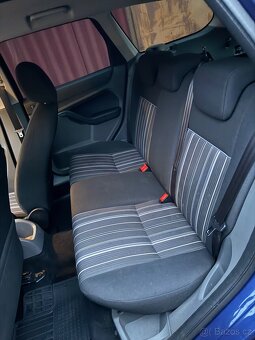 Ford Focus II kombi - 1.6 benzin 74kw - 7