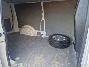 VW TRANSPORTER T5.1 Long, 2.0TDI, r.2011 - 7