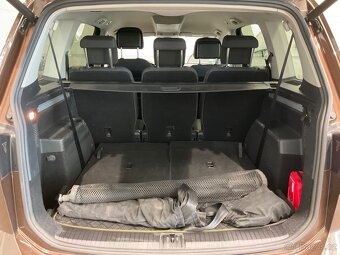 Volkswagen Touran IV 1.4 Tsi 110 KW 9/2016 HIGHLINE 7-MÍST - 7