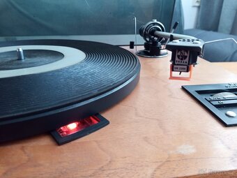 Gramofon Tesla NC 450 Hi-Fi elektronik - 7